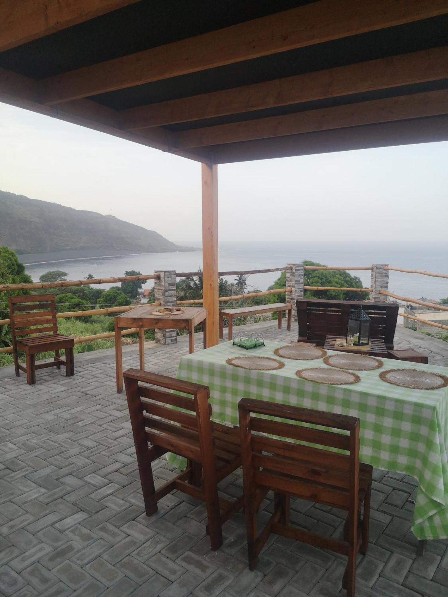 Bed and Breakfast Kaza Ladera Seladinha Zewnętrze zdjęcie